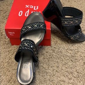 Impo Flex wedge sandals size 9